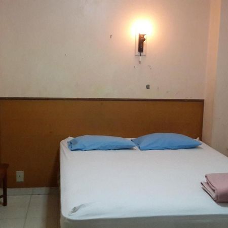Hotel Pinangsia ジャカルタ エクステリア 写真