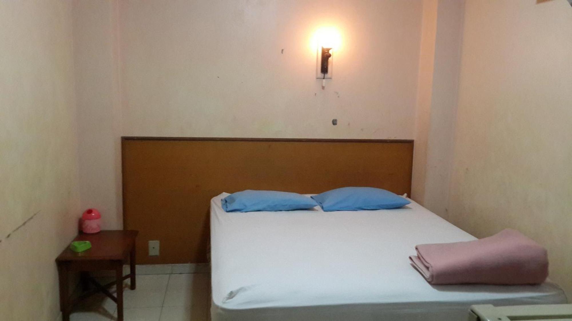 Hotel Pinangsia ジャカルタ エクステリア 写真