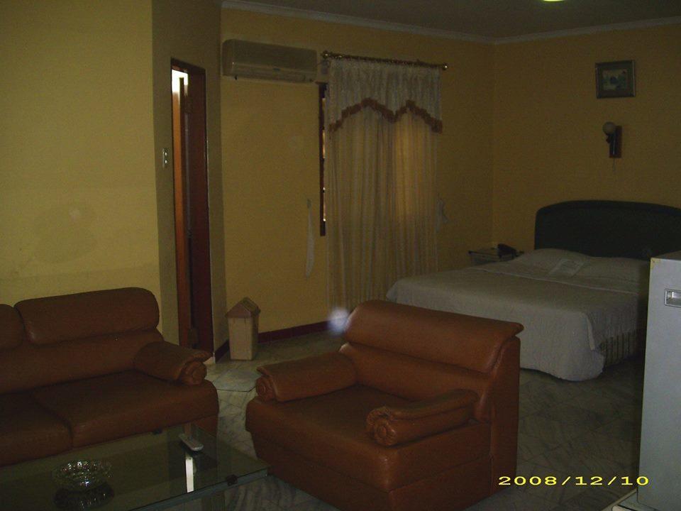 Hotel Pinangsia ジャカルタ エクステリア 写真