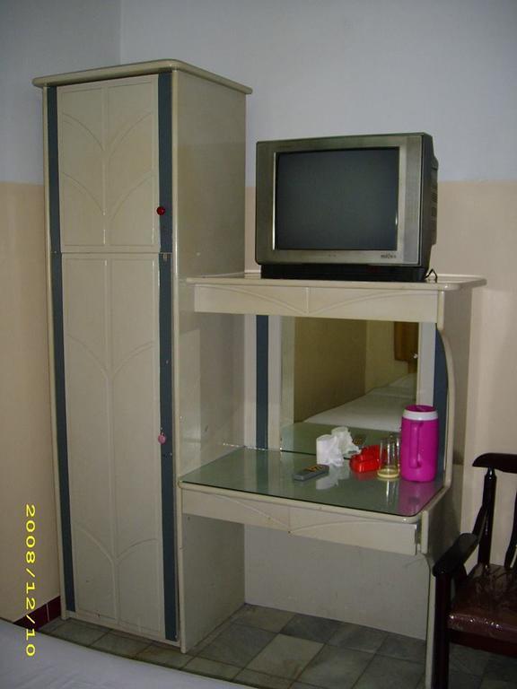 Hotel Pinangsia ジャカルタ エクステリア 写真