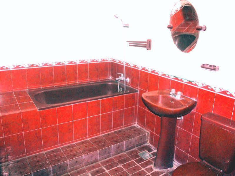 Hotel Pinangsia ジャカルタ エクステリア 写真